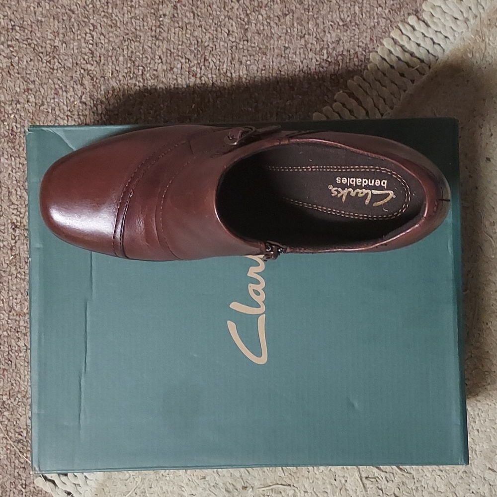 Clarks bendable ankle boot